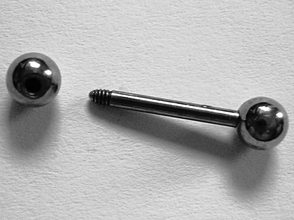 Qu&eacute; hacer en caso de tragarse un piercing