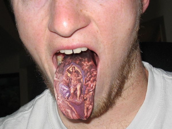 Hacerse tatuajes en la lengua no es imposible
