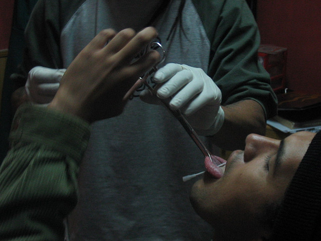 Las 3 recomendaciones que debes seguir para cuidar tu piercing de lengua