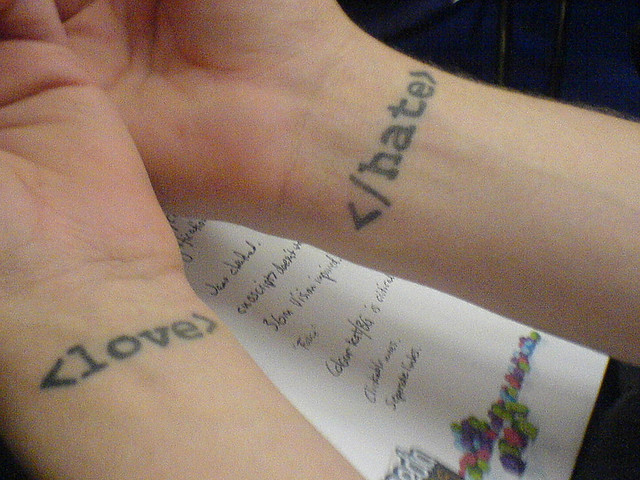 Los mejores 10 tatuajes cient&iacute;ficos que se han hecho