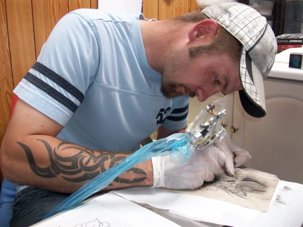 Por qu&eacute; debes aprender a tatuar