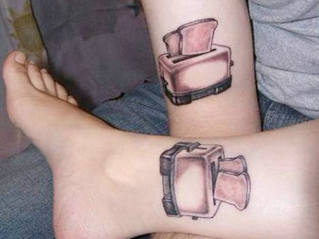 10 curiosos tatuajes en pareja