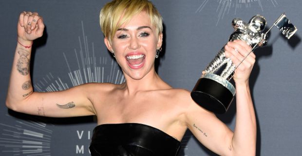 Significado de los tatuajes de Miley Cirus