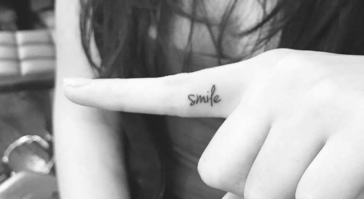 Tatuajes discretos como arte minimalista