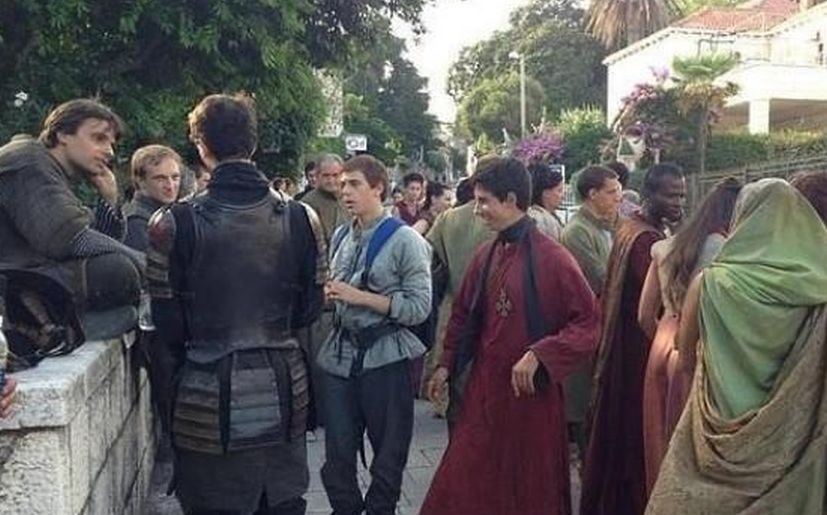 Game of Thrones prefiere reclutar extras sin tatuajes