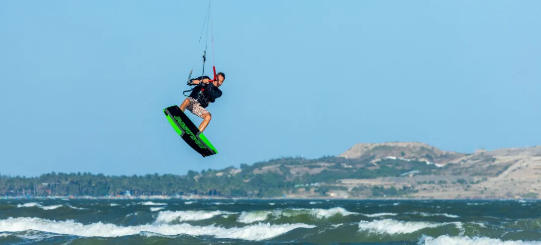 7 errores frecuentes al iniciarse en el kitesurf - Deportes Extremos