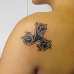 El número tres en los tatuajes celtas. (tatuajex.com) Todos los derechos reservados.