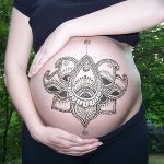 Tatuajes en embarazadas ¿Está permitido?. (tatuajex.com) Todos los derechos reservados.