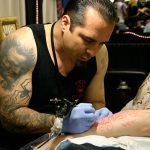Biografía del tatuador Corey Miller. (tatuajex.com) Todos los derechos reservados.