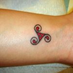 ¿Cuál es el significado del tatuaje triskelion?. (tatuajex.com) Todos los derechos reservados.