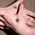5 formas de remover tatuajes temporales. (tatuajex.com) Todos los derechos reservados.