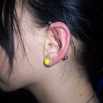 Consejos para hacerse un piercing transversal en el cartílago. (tatuajex.com) Todos los derechos reservados.