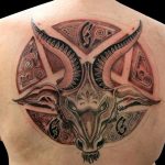 ¿Qué significa tatuarse una entidad sobrenatural maligna?. (tatuajex.com) Todos los derechos reservados.