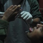 Las 3 recomendaciones que debes seguir para cuidar tu piercing de lengua. (tatuajex.com) Todos los derechos reservados.