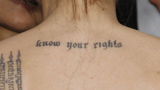 Los-tatuajes-de-Angelina-Jolie
